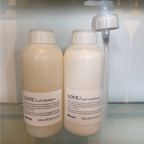 Davines LOVE Curl Shampoo and Conditioner Set - New Professional Size